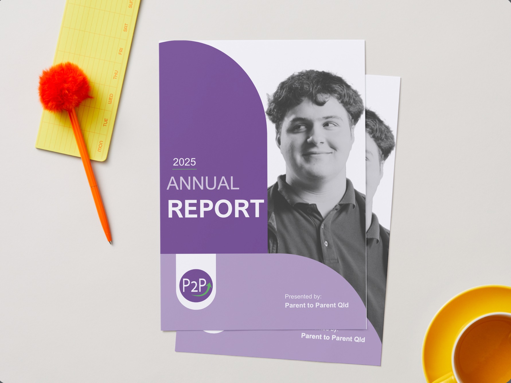 The 2025 annual report on a desk